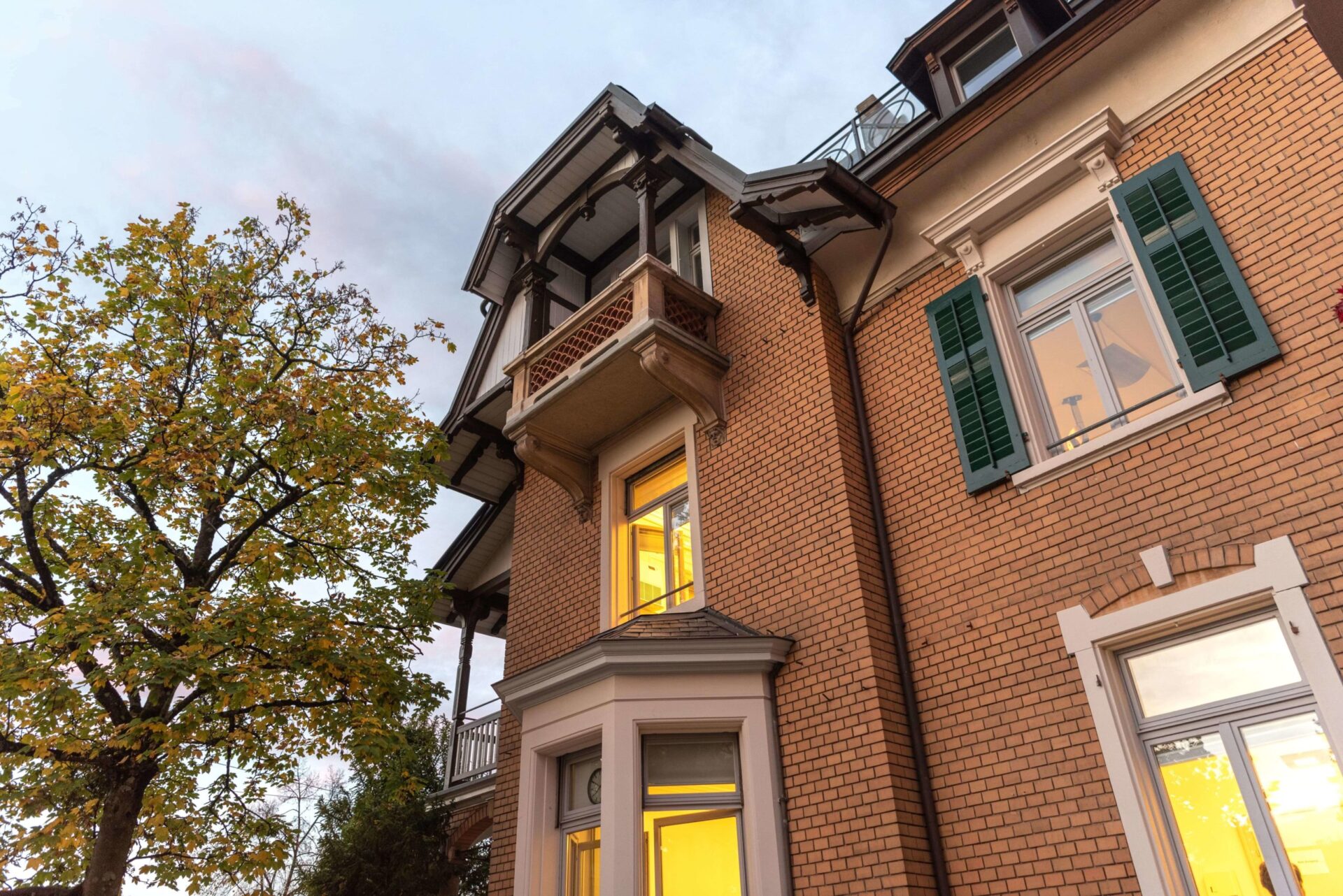 1. villa min scaled
